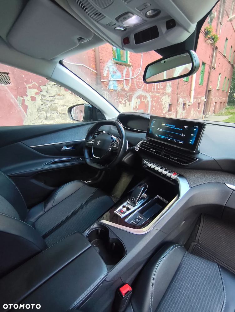Peugeot 5008 1.2 PureTech Allure Pack S&S EAT8 - 17
