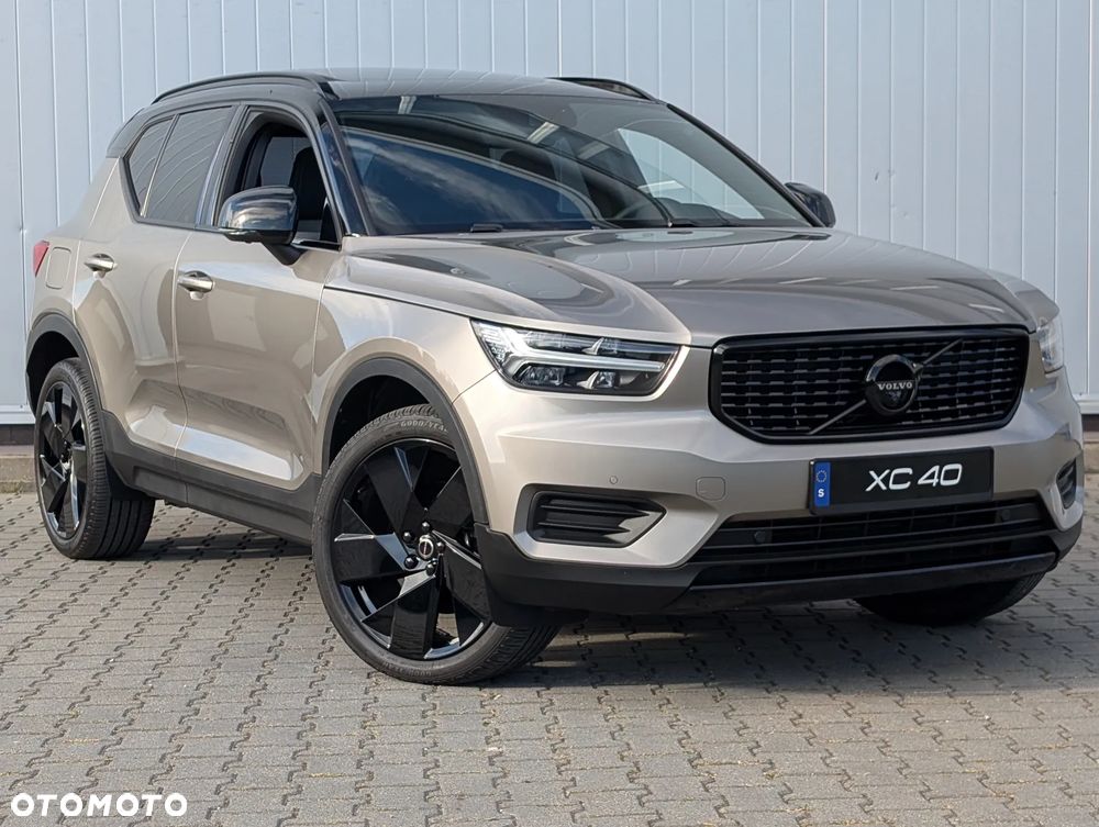 Volvo XC 40 B4 B AWD R-Design - 3