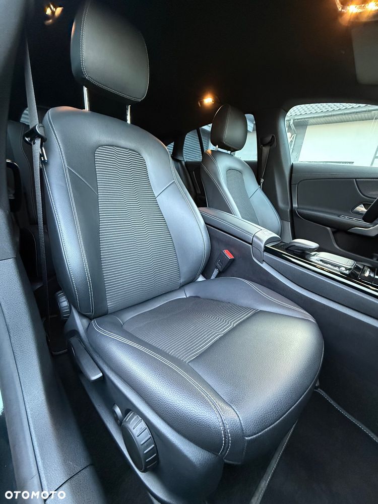 Mercedes-Benz CLA 180 7G-DCT Edition 2022 - 20
