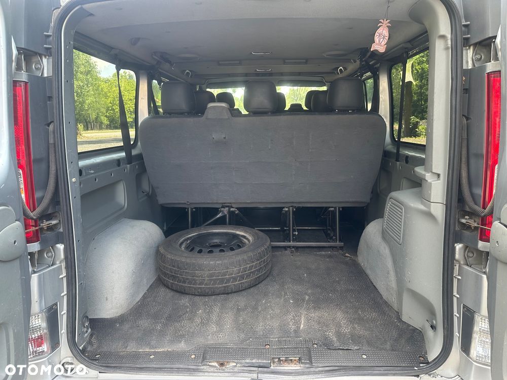 Renault Trafic - 12