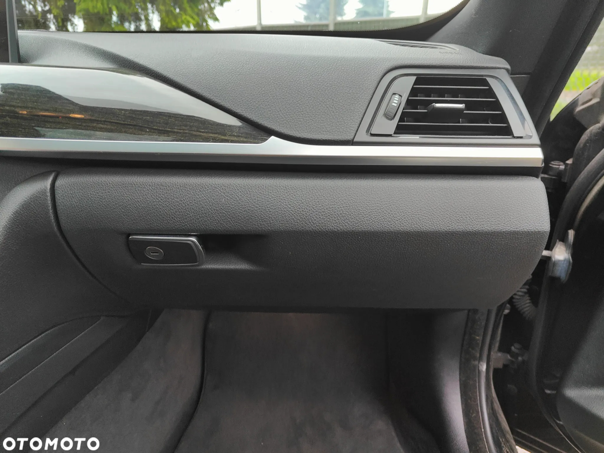 BMW Seria 3 328i Touring xDrive - 17