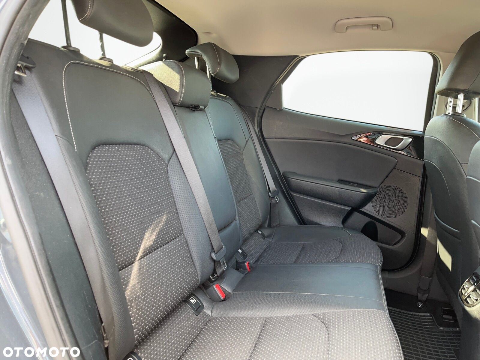 Kia XCeed - 19