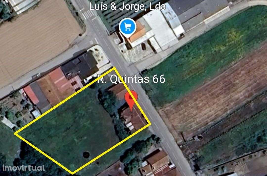 43m de Frente • 2.460m² • Casa Antiga Para Restaurar - Grande imagem: 2/3