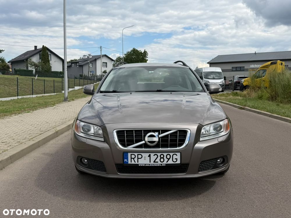 Volvo V70 - 3