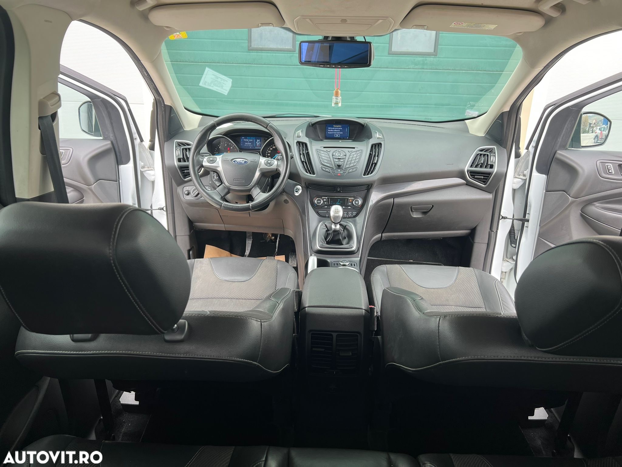 Ford Kuga 2.0 TDCi 2x4 Individual - 6