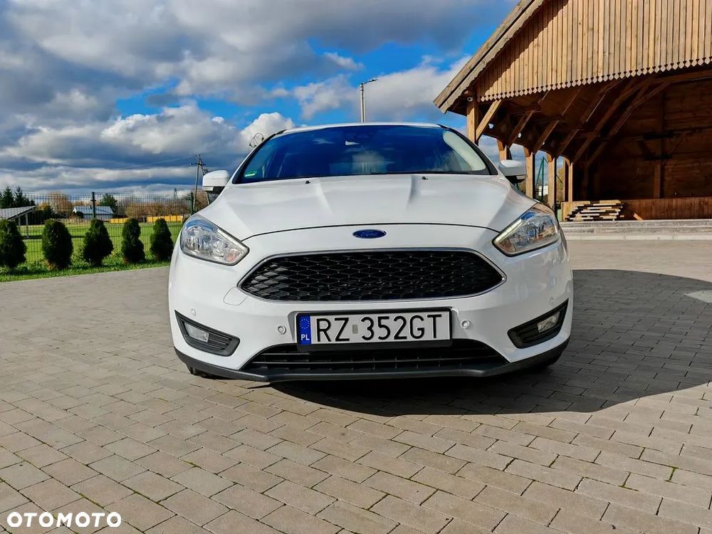 Ford Focus 1.0 EcoBoost Start-Stopp-System Business Edition - 11