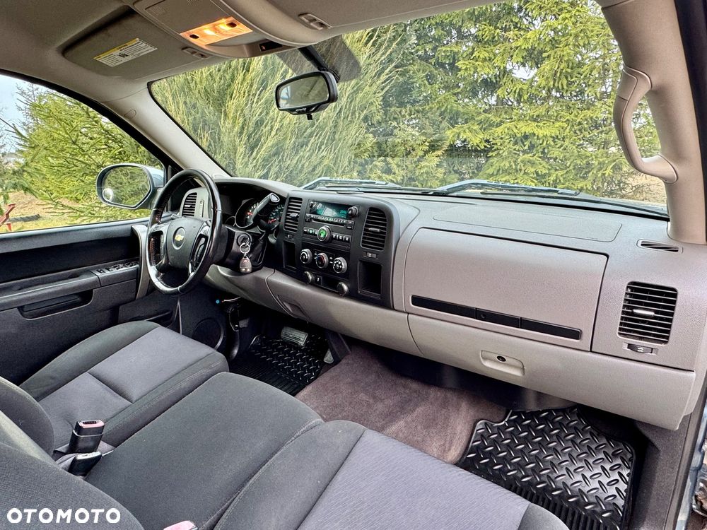 Chevrolet Silverado - 19