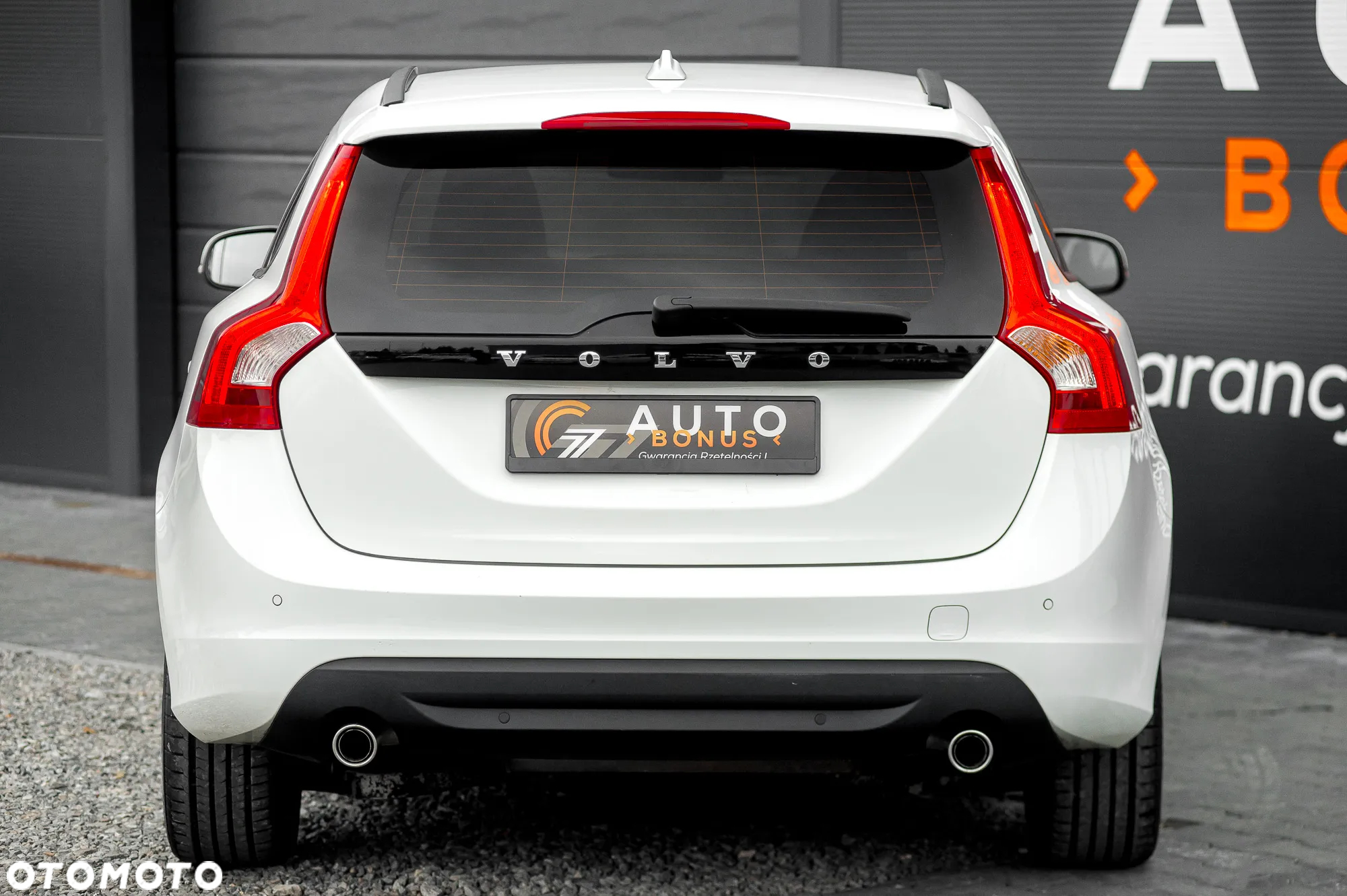 Volvo V60 D4 AWD - 11