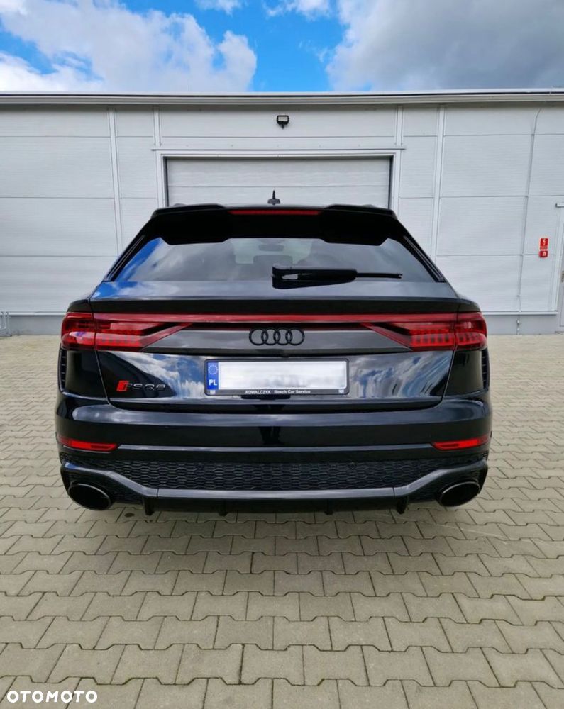 Audi RS Q8 - 8