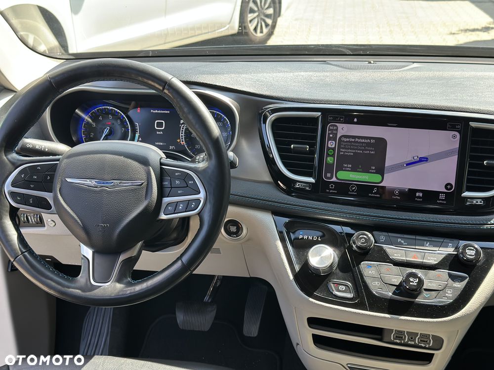 Chrysler Pacifica - 13
