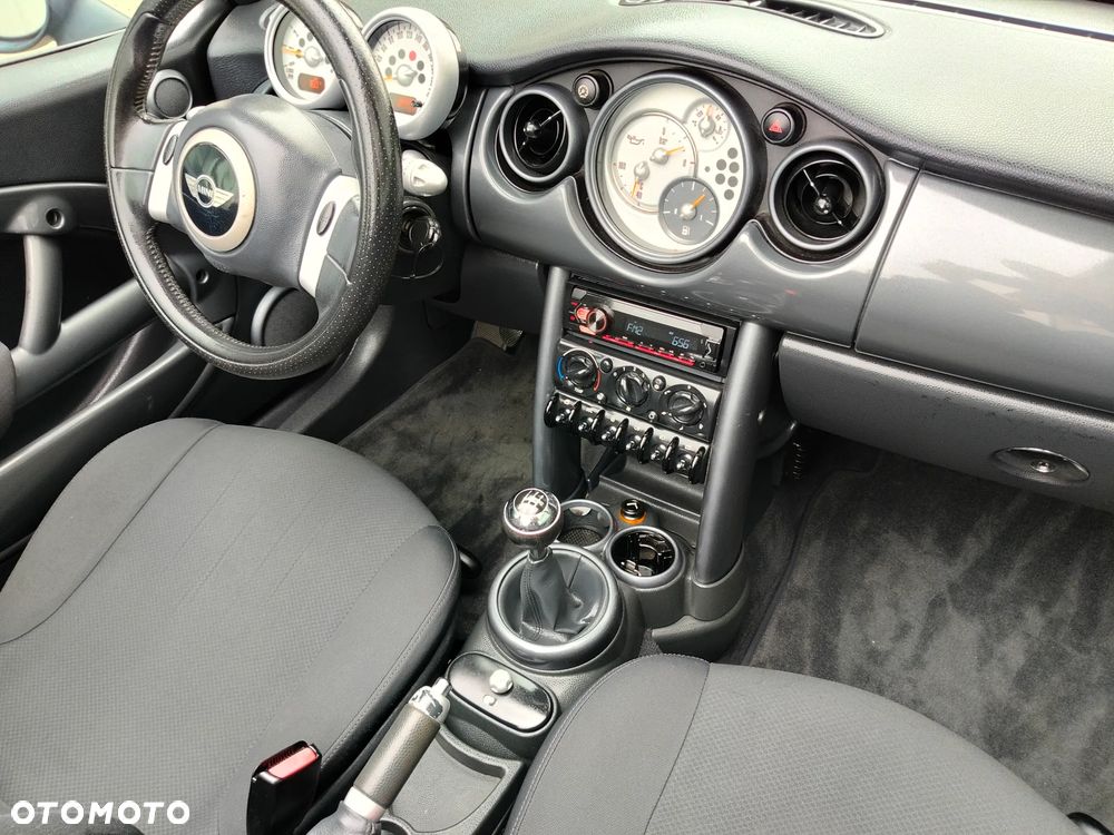 MINI Cooper Standard - 11
