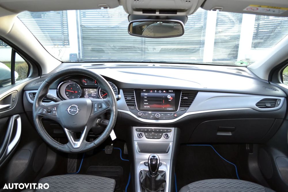 Opel Astra 1.6 D Start/Stop Dynamic - 2