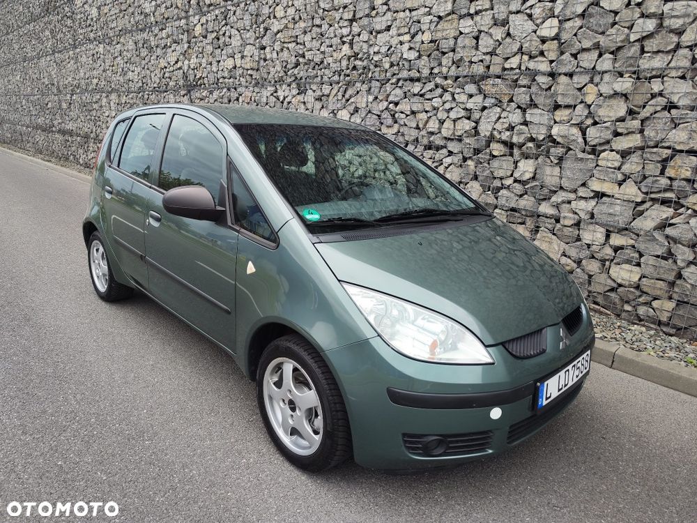 Mitsubishi Colt - 2