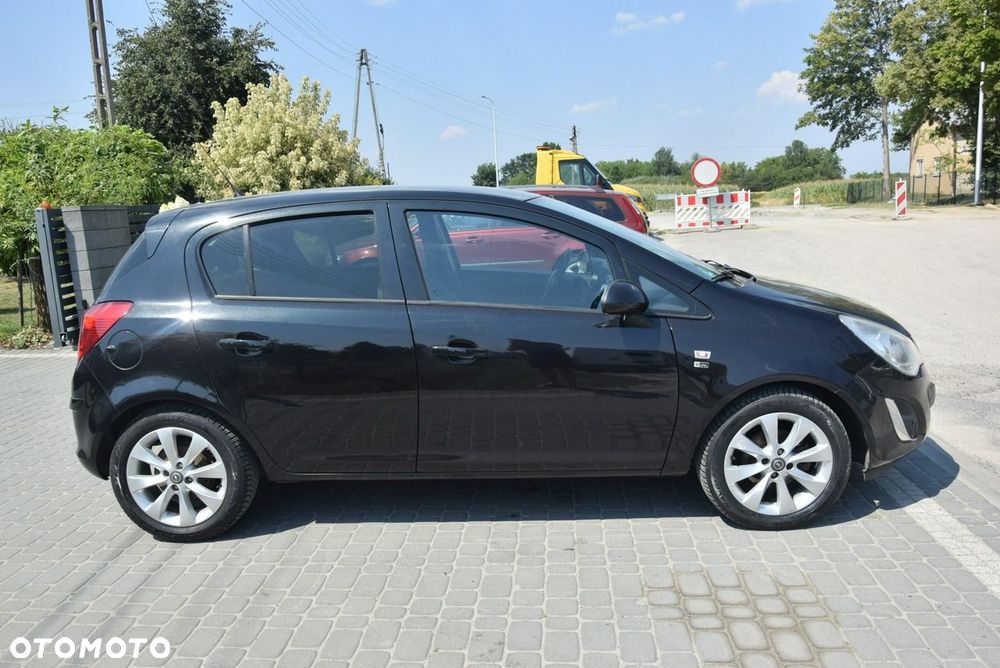 Opel Corsa 1.4 16V 150 Jahre - 8