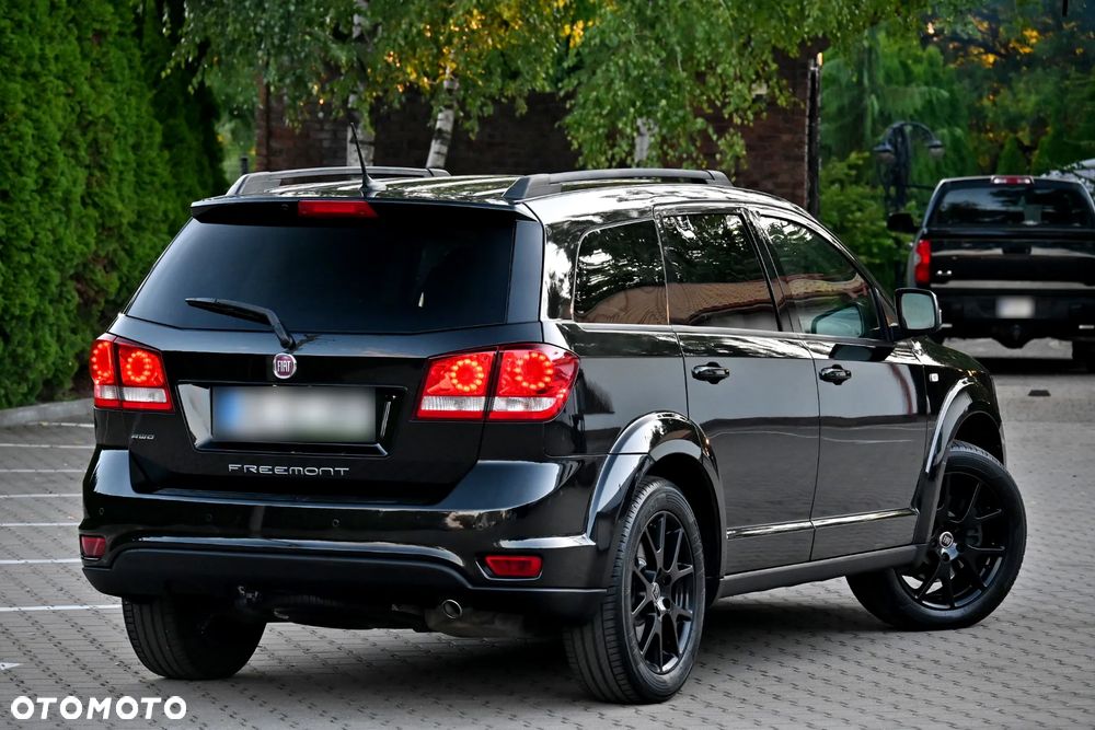 Fiat Freemont 2.0 Multijet Black Code AWD - 14