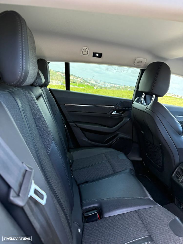 Peugeot 508 SW 1.6 Hybrid Allure Pack e-EAT8 - 8