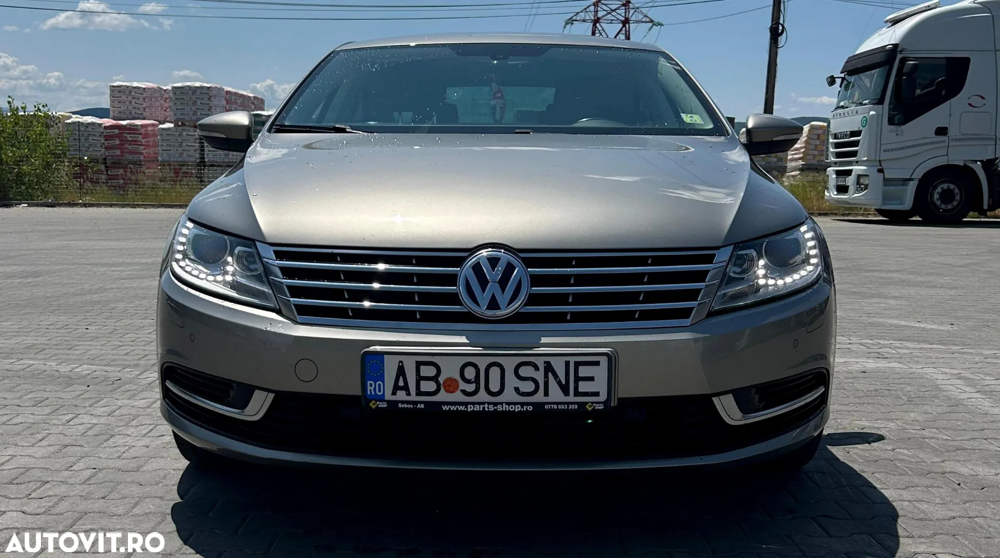 Volkswagen Passat - 9