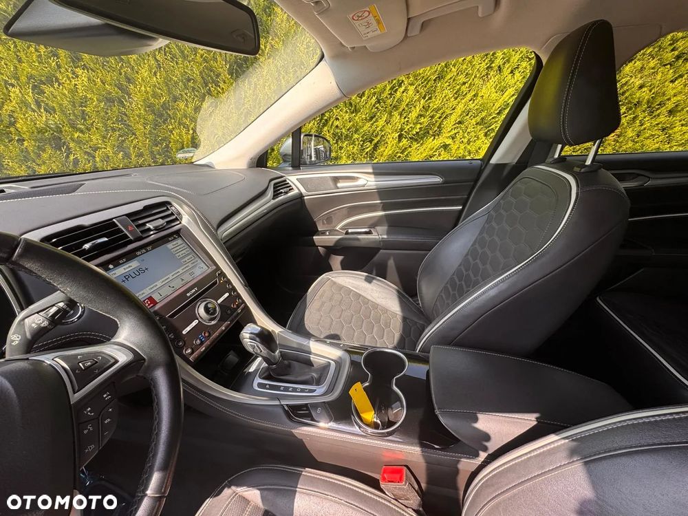 Ford Mondeo 2.0 Hybrid Vignale Plus - 12