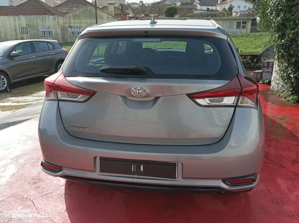 Toyota Auris 1.4 D-4D Comfort - 5