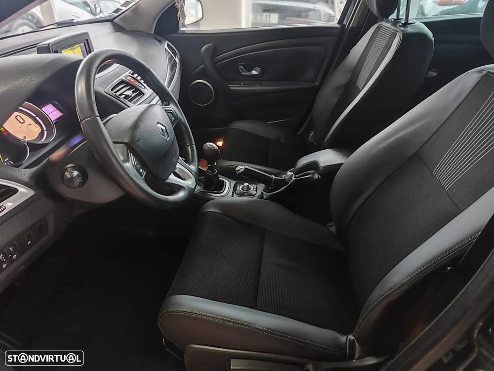 Renault Mégane Sport Tourer 1.5 dCi Dynamique - 11