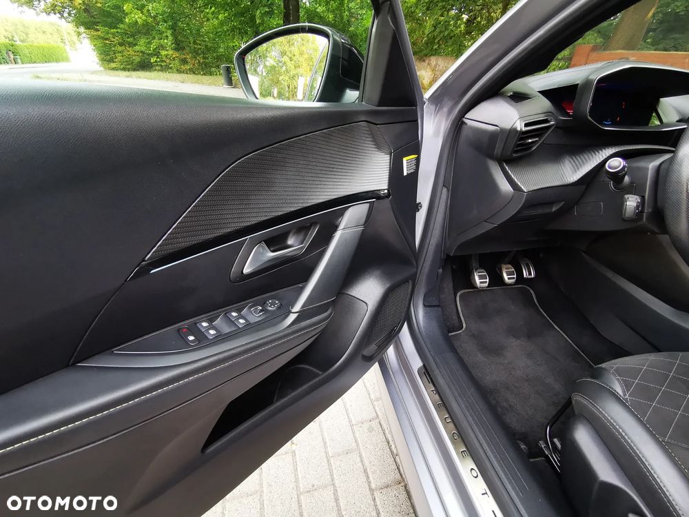 Peugeot 208 1.2 T Allure S&S - 21