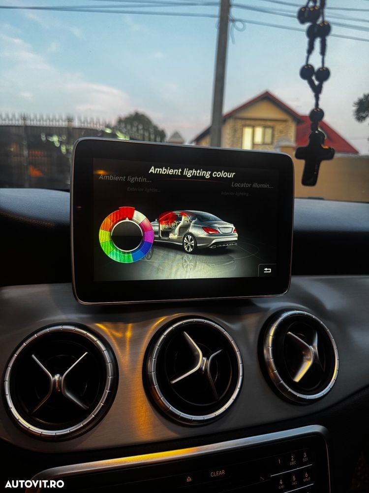 Mercedes-Benz CLA 220 d Aut. - 13