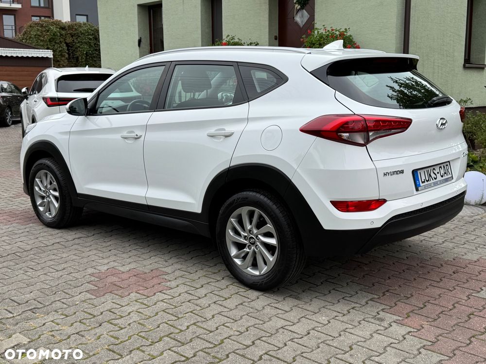 Hyundai Tucson 1.6 GDI BlueDrive Style 2WD - 33