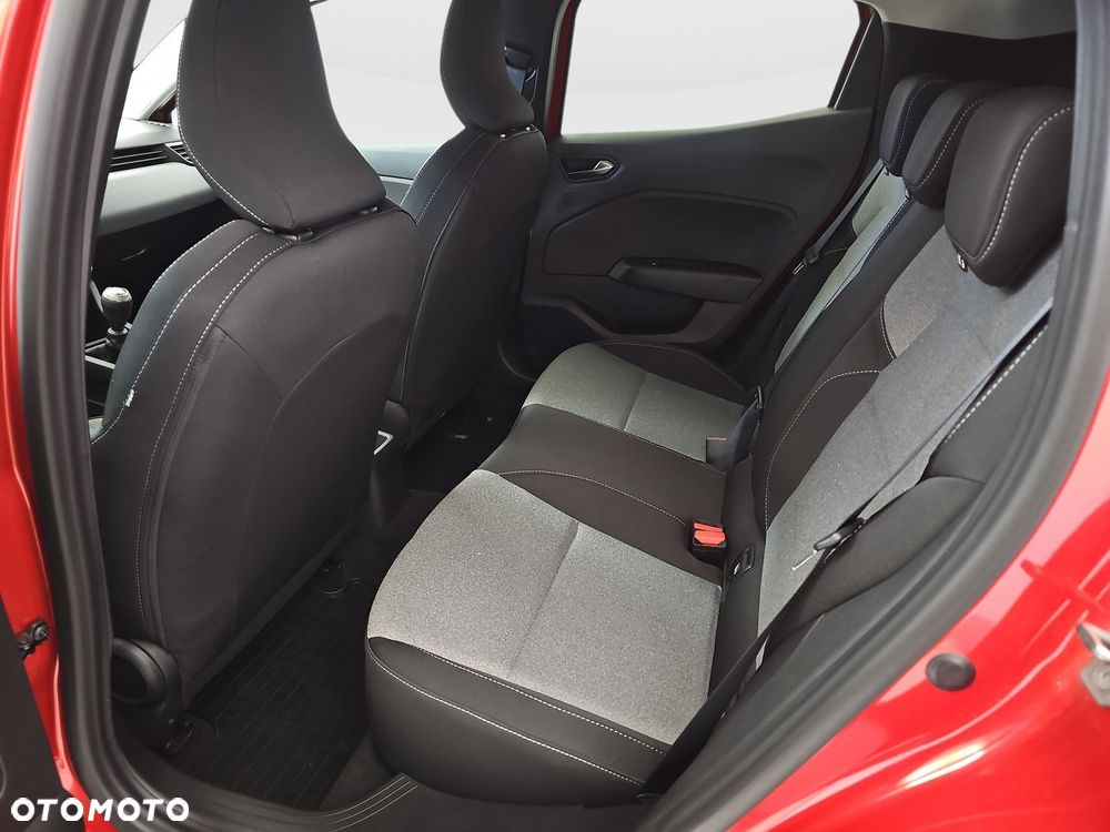 Renault Clio 1.0 TCe Evolution - 23