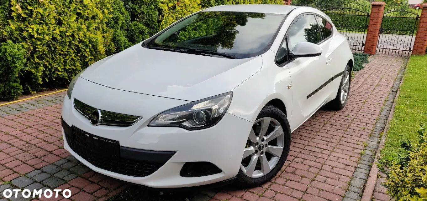 Opel Astra GTC 1.4 Turbo - 1