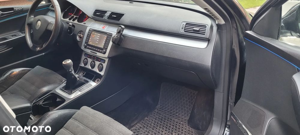 Volkswagen Passat 2.0 TDI DPF BlueMotion Technology Highline - 6