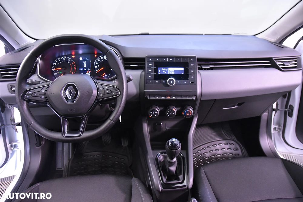 Renault Clio - 9