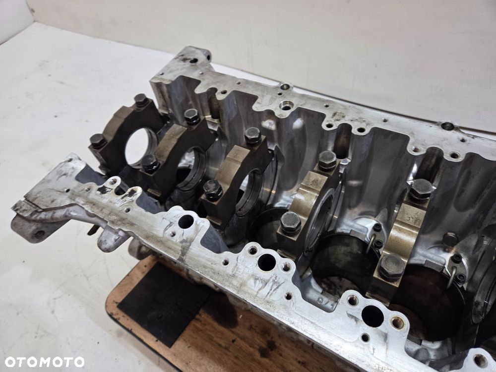 BLOK SILNIKA BMW E60 E61 306D3 M57 - 10