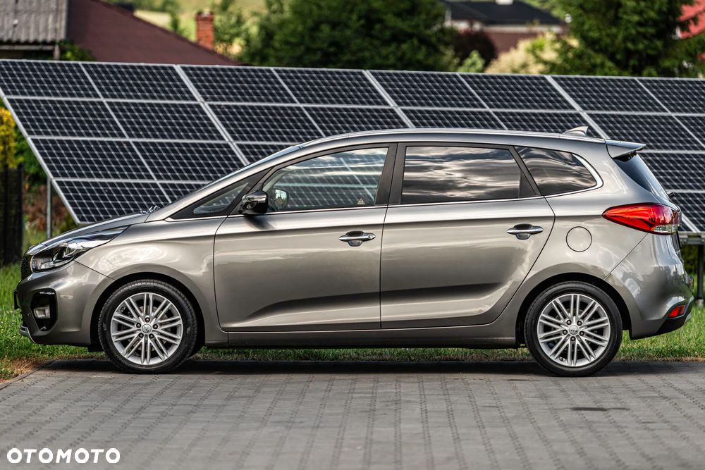 Kia Carens 1.7 CRDi L 7os - 15
