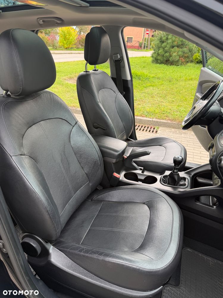 Hyundai ix35 2.0 CRDi Premium 4WD - 24