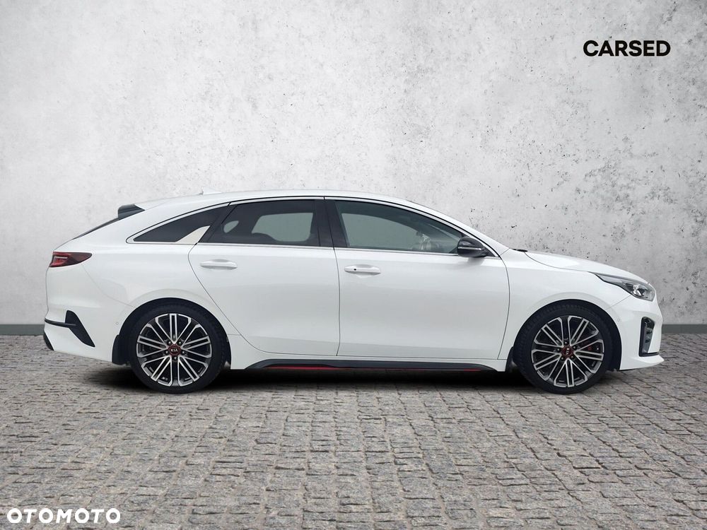 Kia ProCeed - 8