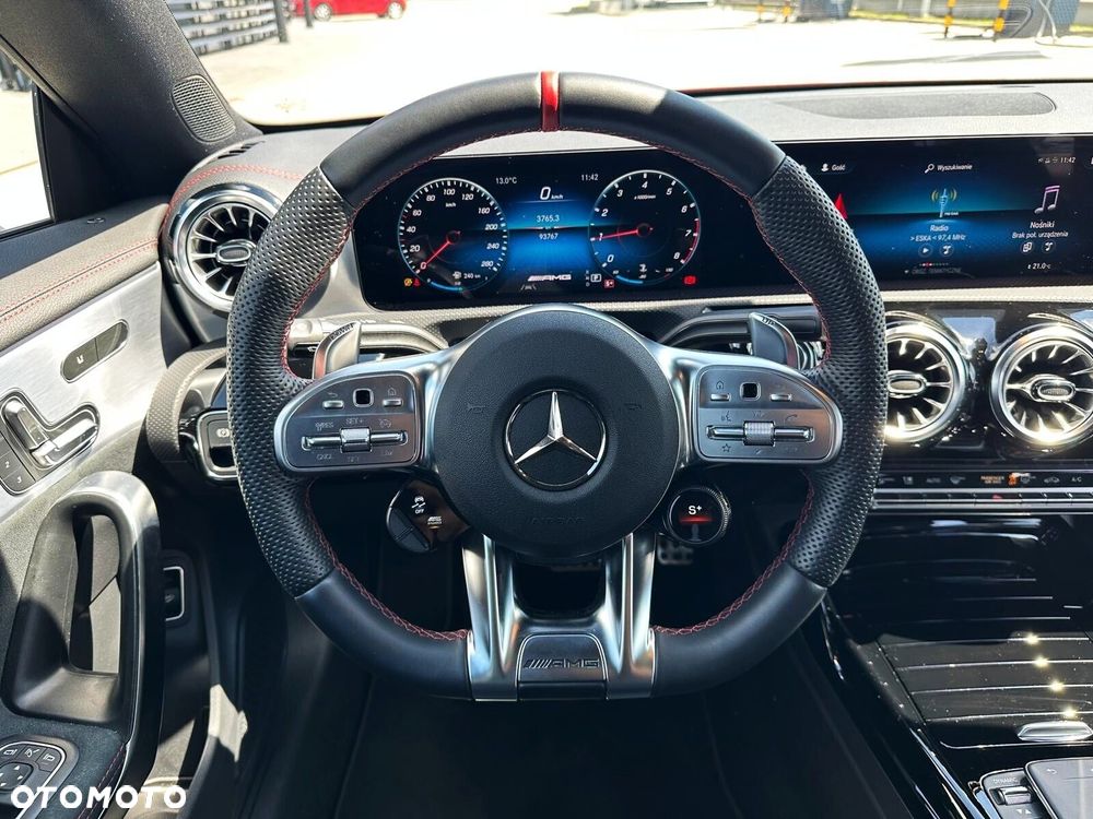 Mercedes-Benz CLA - 10