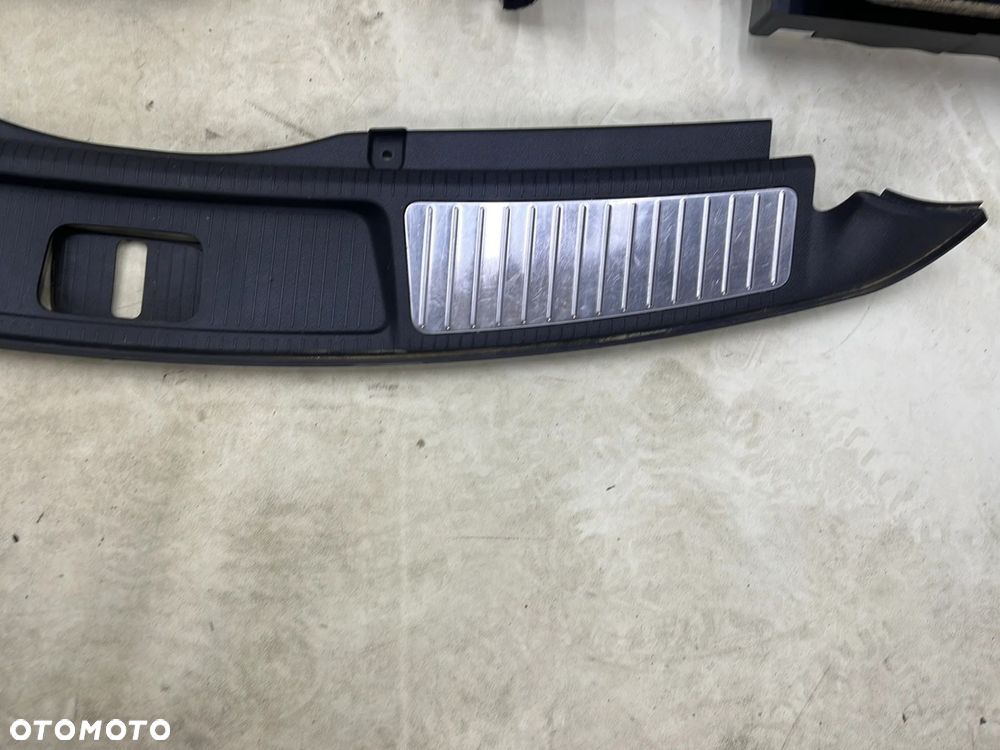 Tapicerka Opel Insignia A kombi 08-17r. wykładzina boczki bagażnika mata dywan osłona progu KOMPLET - 4