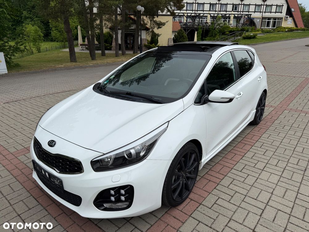 Kia Ceed 1.6 CRDi 136 ISG GT Line - 1