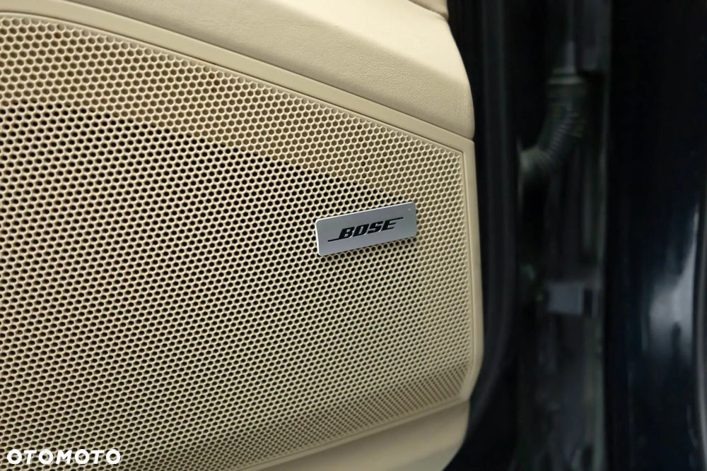 Porsche Cayenne - 23