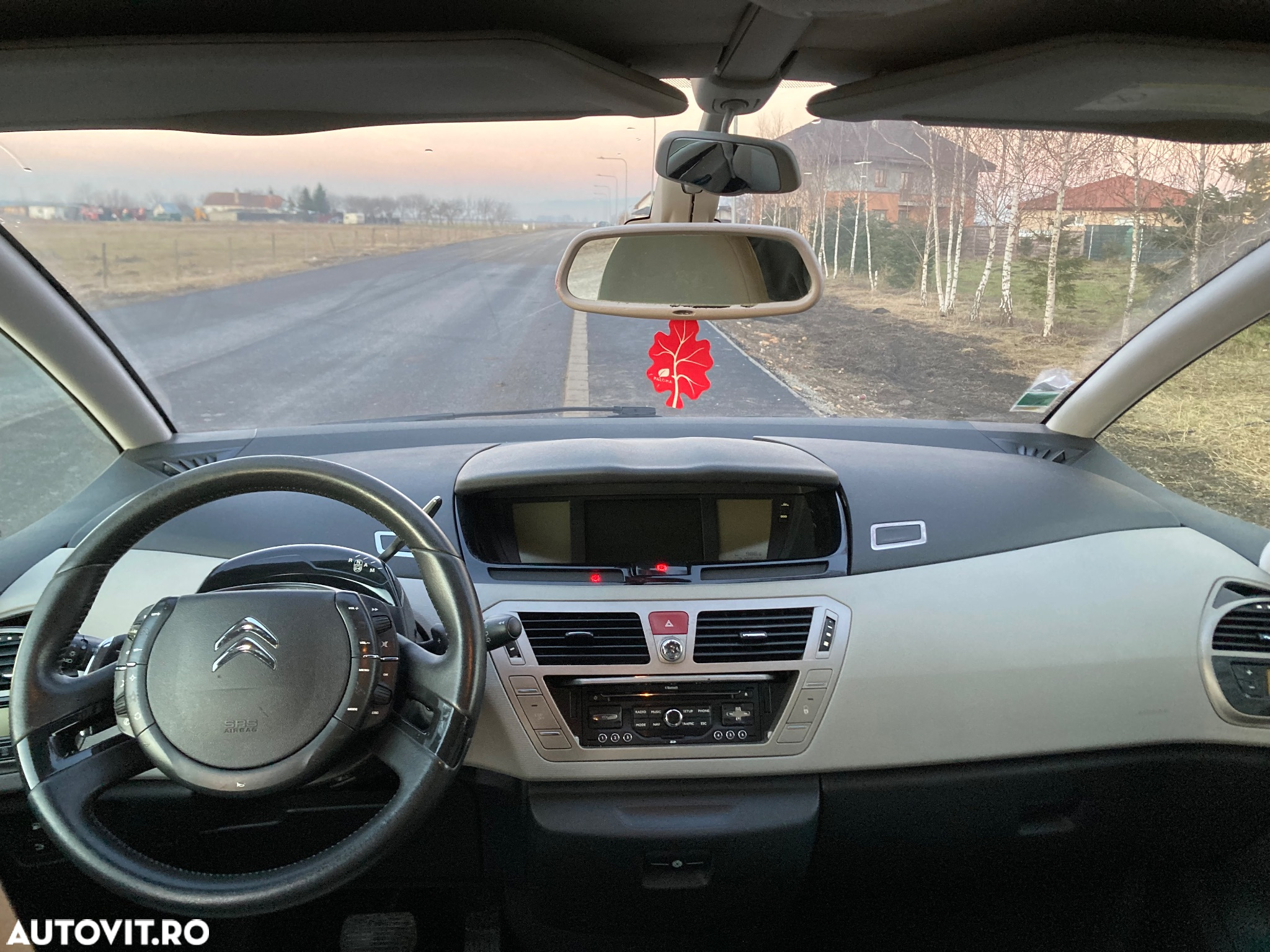 Citroën C4 Picasso 1.6 e-HDI Aut. Exclusive - 4