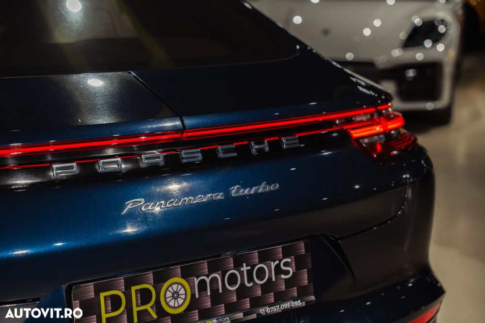 Porsche Panamera - 32