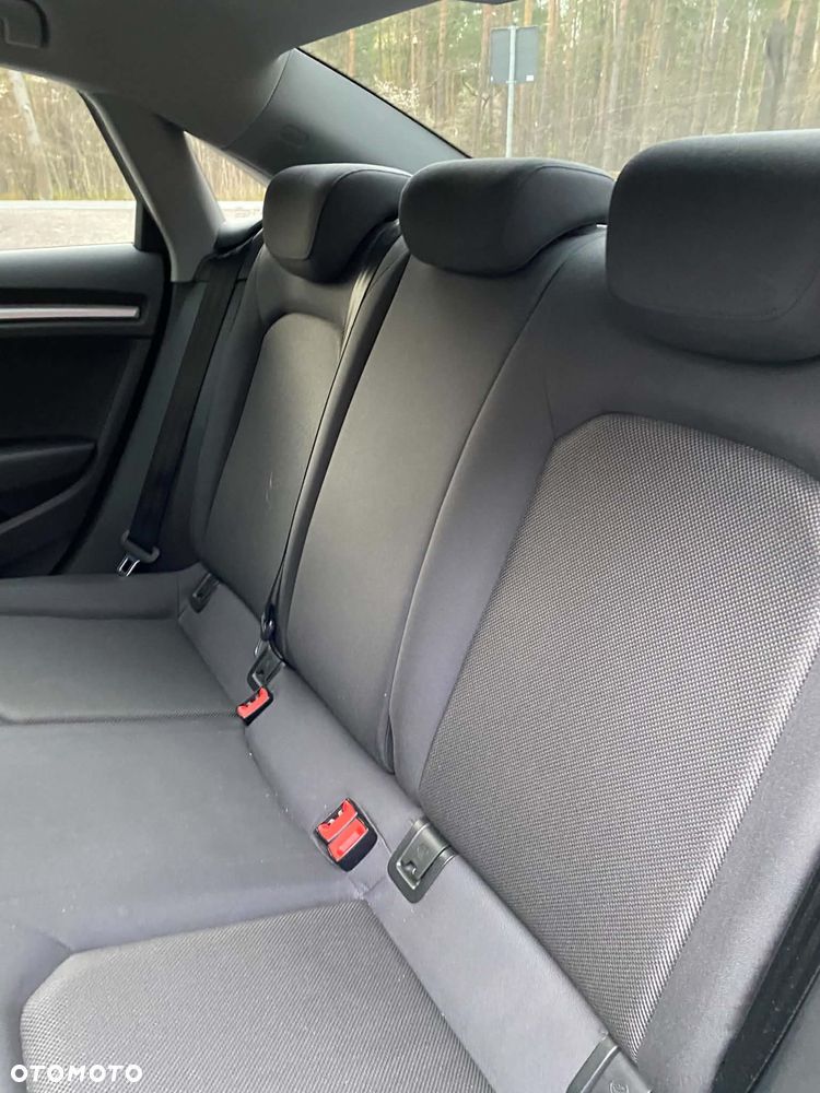 Audi A3 Limousine 1.5 TFSI Sport S tronic - 7