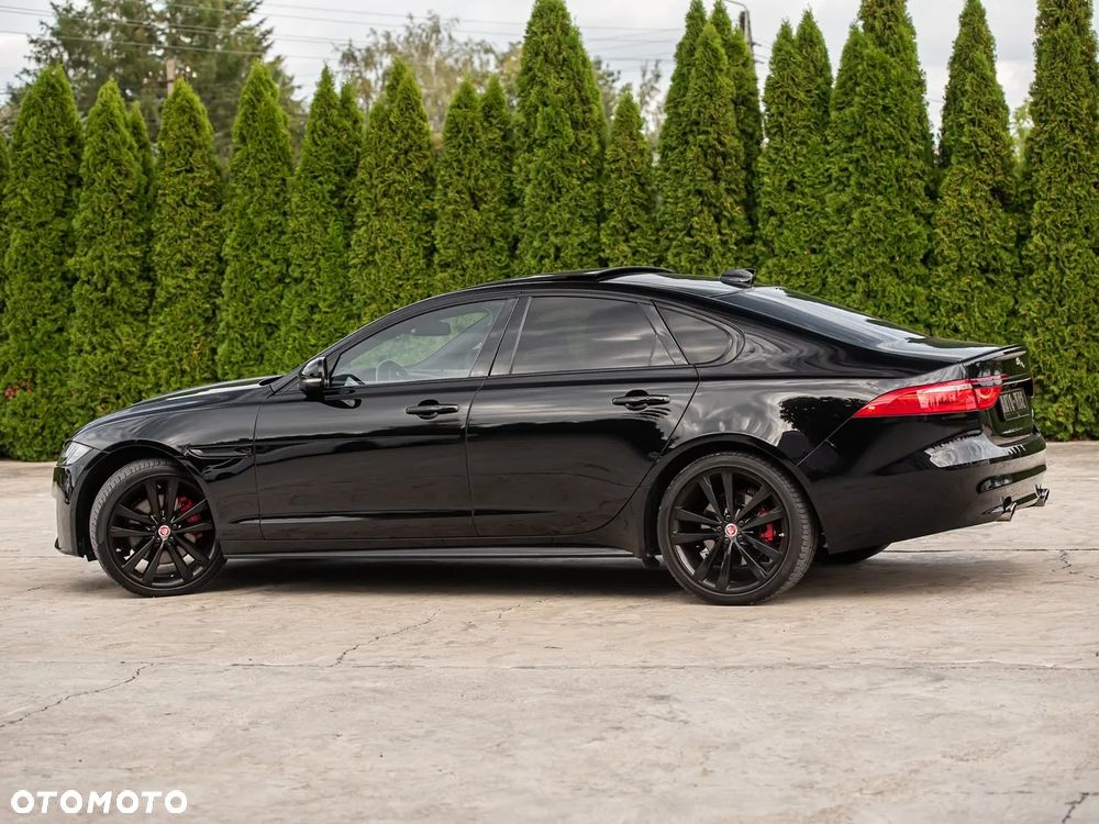 Jaguar XF S AWD - 10