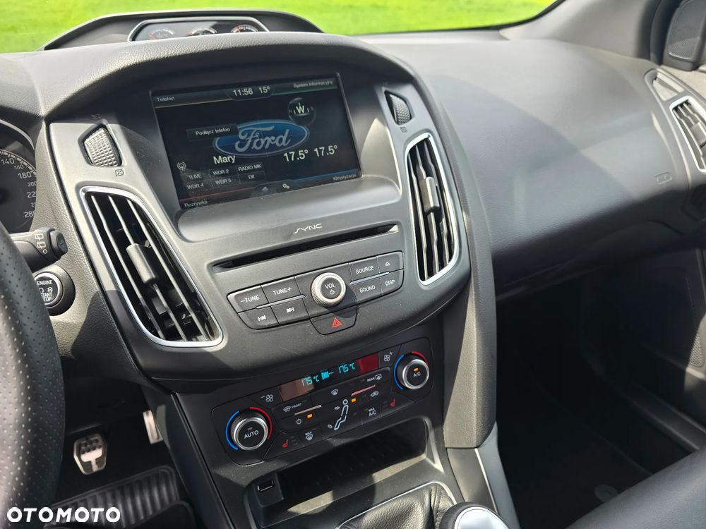 Ford Focus - 23