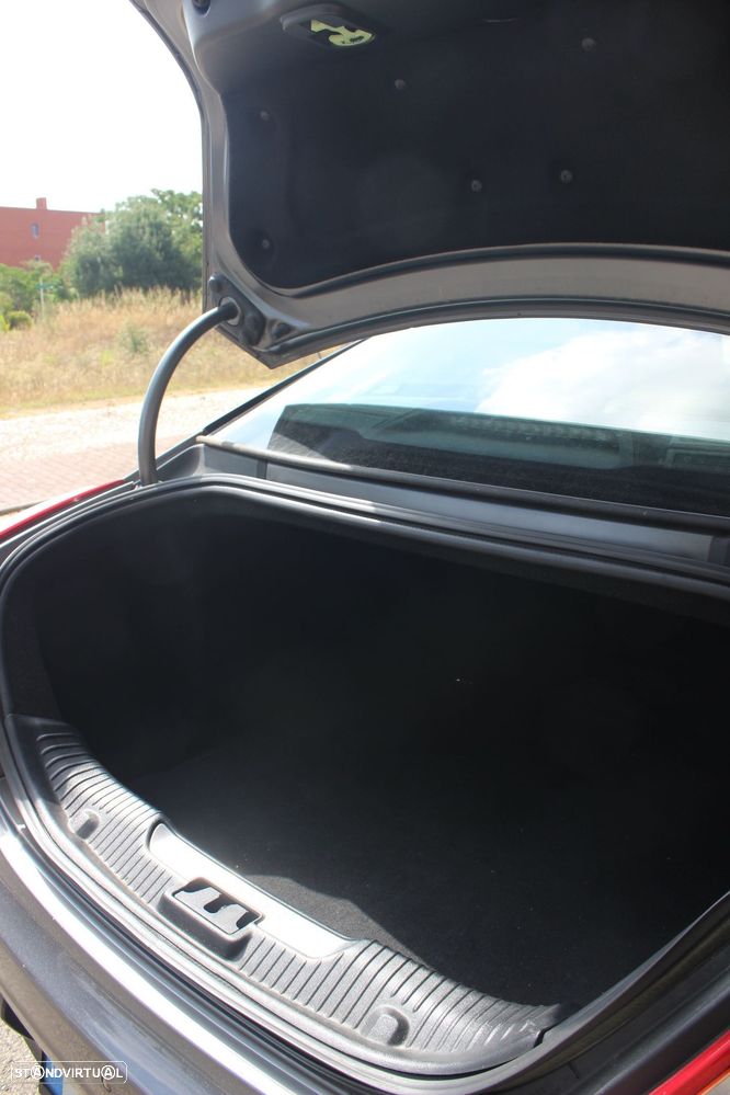 Jaguar XJ 3.0 D V6 Luxury - 17