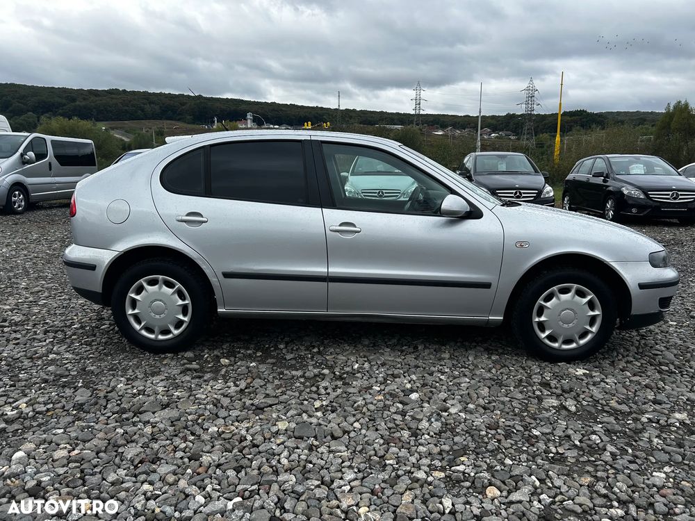 Seat Leon 1.6 16V Stella - 10