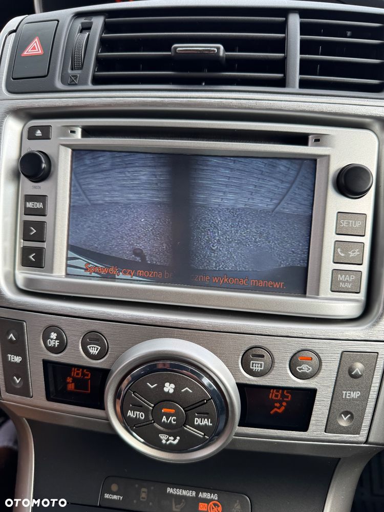 Toyota Verso 2.0 D-4D Executive - 17