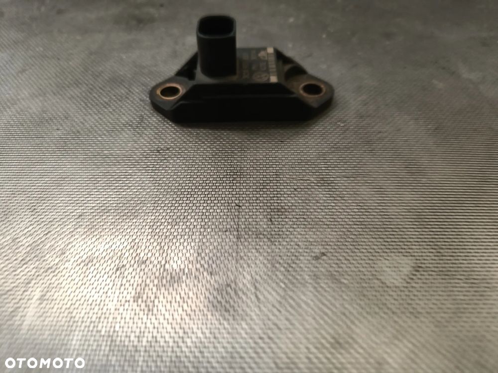 Czujnik przyspieszenia VW CC Passat Golf Tiguan Eos 3C0907651 - 2