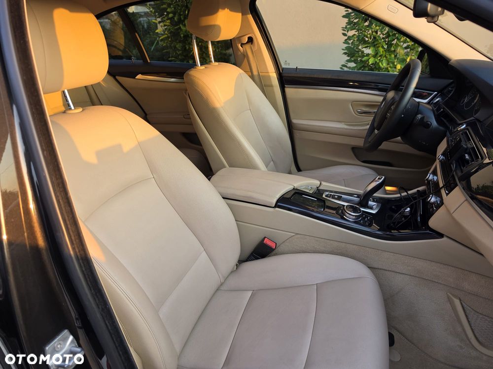 BMW Seria 5 520d - 13