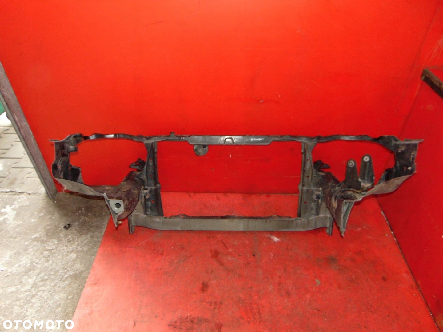 TOYOTA COROLLA E12 01- OKULAR BELKA PAS PRZEDNI WZMOCNIENIE CZOŁOWE 3/5D HB - 6